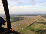Jaloersmakende luchtballon vaart boven de regio Assen op dinsdag  6 september 2022