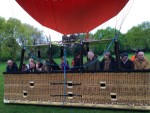Verrassende heteluchtballonvaart opgestegen op startveld Oss op woensdag 16 april 2025