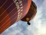 Voortreffelijke luchtballon vaart boven de regio America op zaterdag  1 augustus 2026