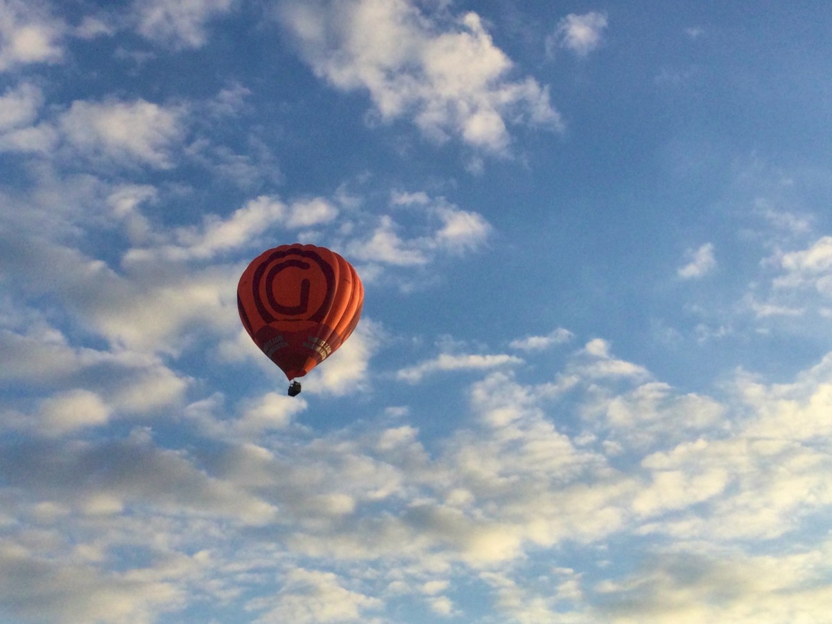Heteluchtballonvaart De Glind, Netherlands - Fabuleuze ballonvaart vanaf startveld Amersfoort