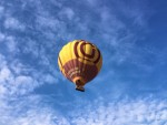 Adembenemende heteluchtballonvaart in de omgeving van Roden op zondag 27 september 2026